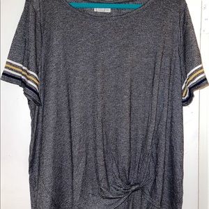 Maurices Short Sleeve Tee